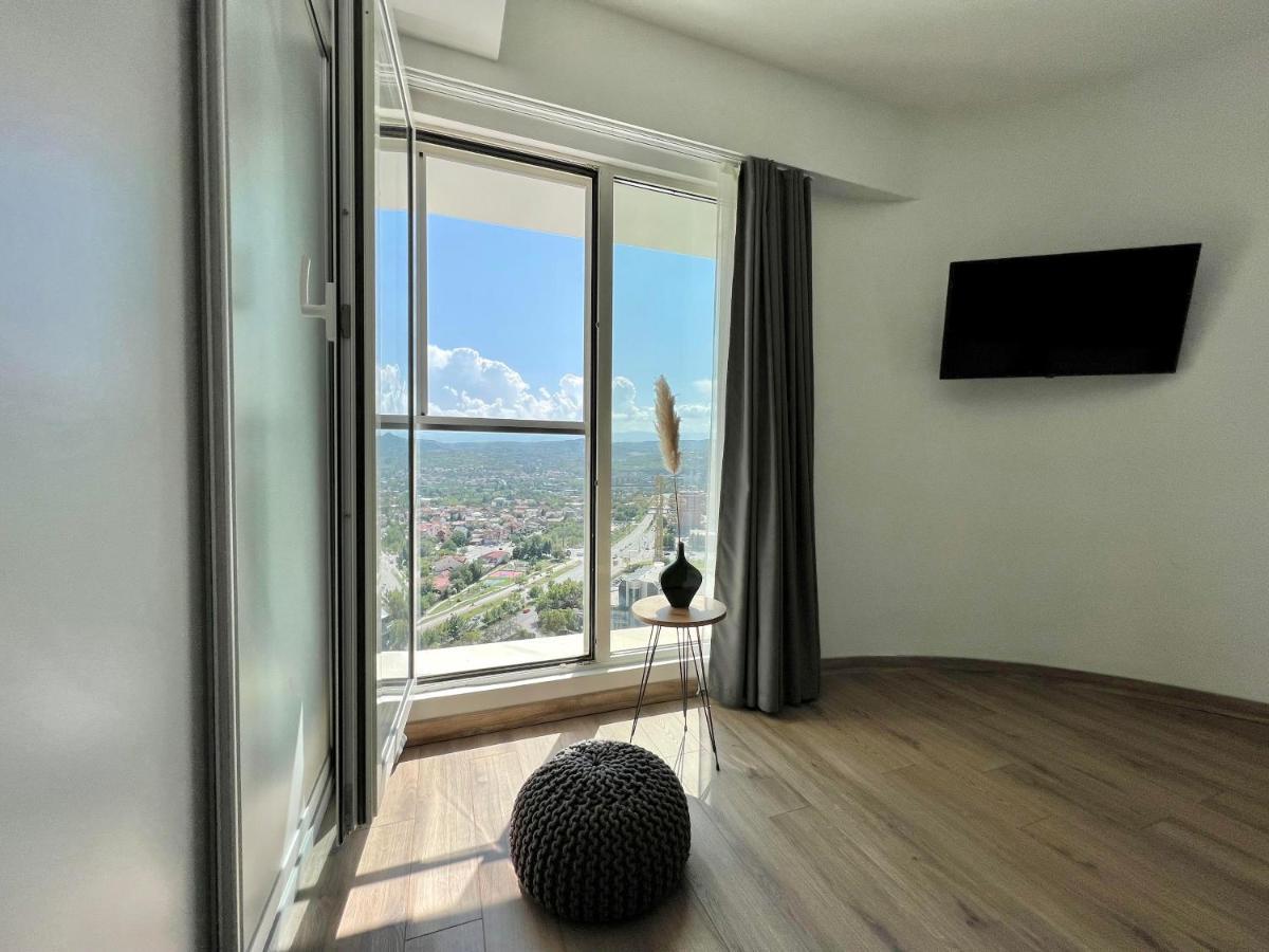 Merdz Spa & Fitness Sky Apartment Skopje Exterior foto
